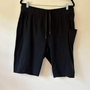 Lululemon yoga shorts with drawstring and side pocket